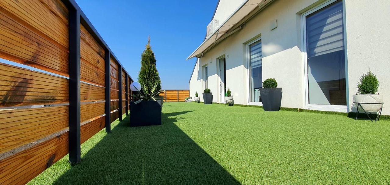 Hoobee Home & Rooftop Terrace Targu Mures Exterior photo